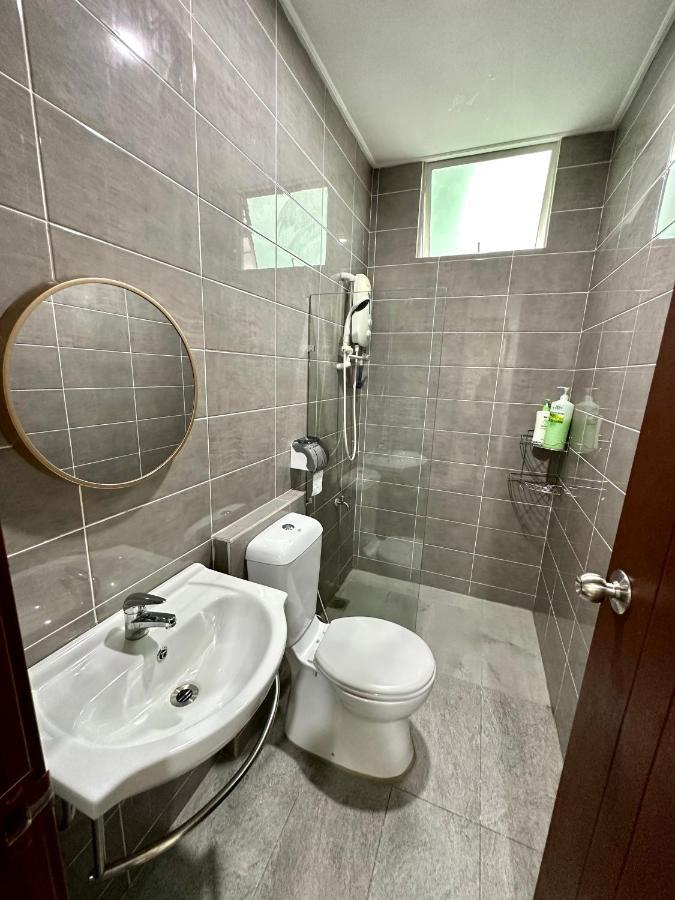 Springfield 3-Storey Cheerful Townhouse #Yoyo Homestay SDK Exteriör bild