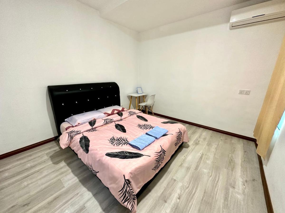 Springfield 3-Storey Cheerful Townhouse #Yoyo Homestay SDK Exteriör bild