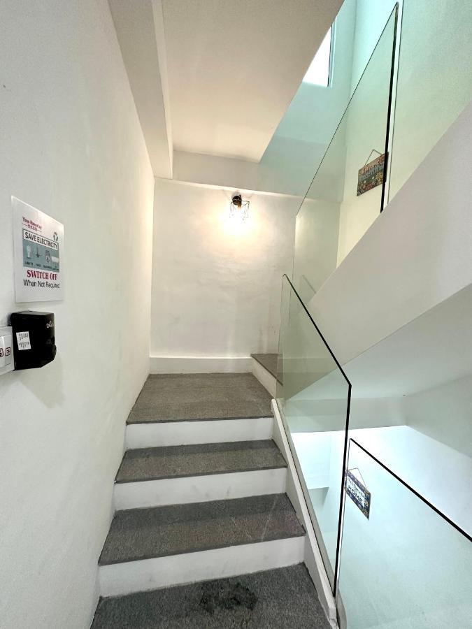 Springfield 3-Storey Cheerful Townhouse #Yoyo Homestay SDK Exteriör bild