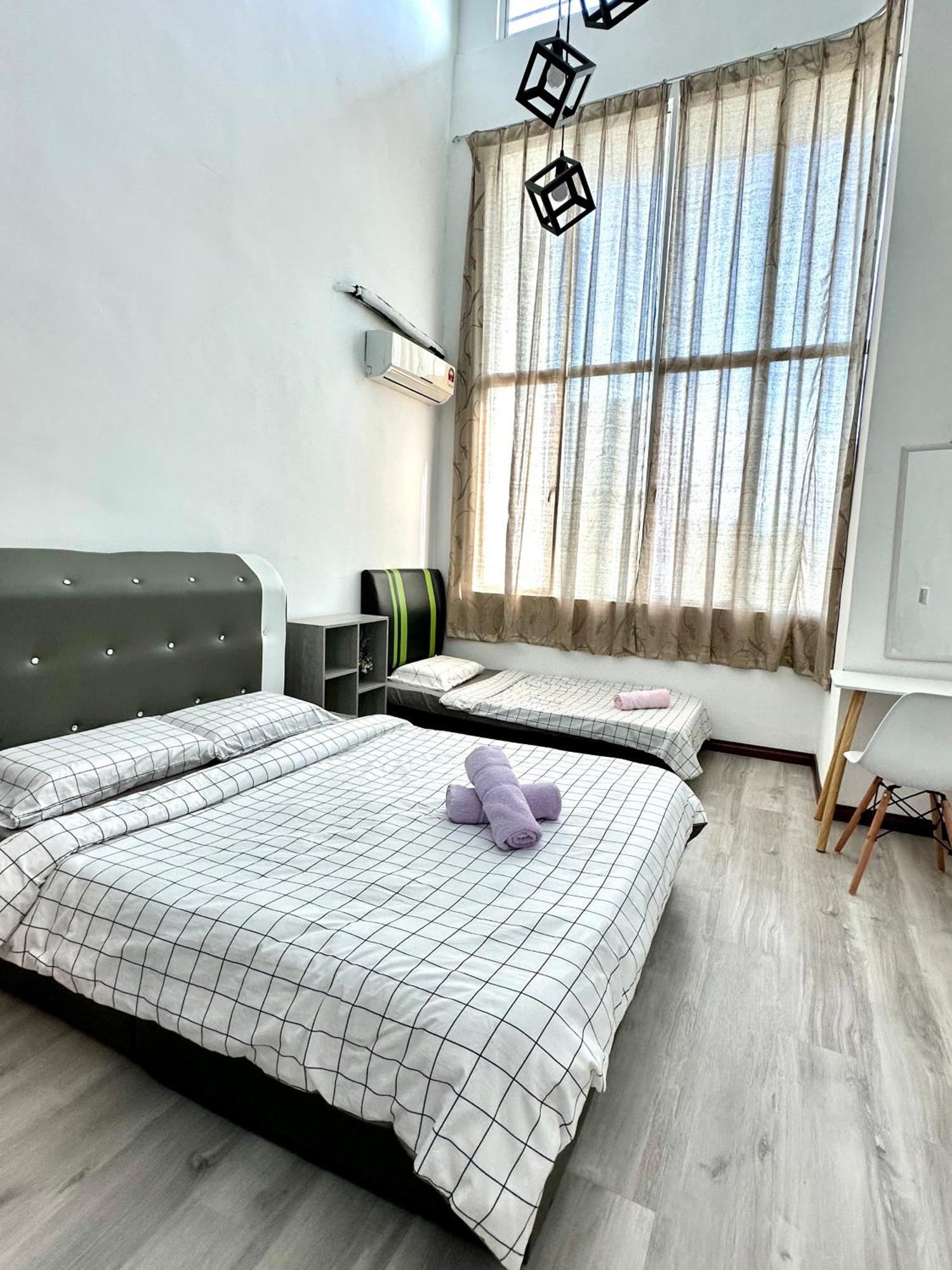Springfield 3-Storey Cheerful Townhouse #Yoyo Homestay SDK Exteriör bild